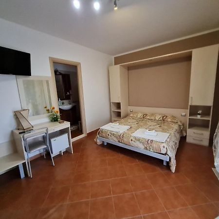 Il Nido Delle Rondini Bed & Breakfast Grottole ภายนอก รูปภาพ