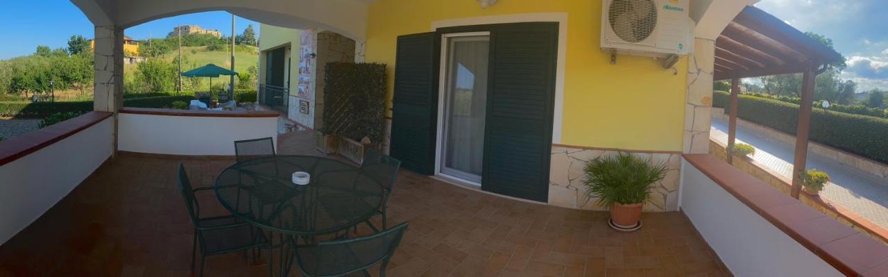 Il Nido Delle Rondini Bed & Breakfast Grottole ภายนอก รูปภาพ